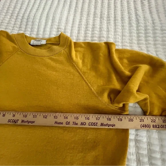 Vintage Women’s Sweatshirt Size S/M Mustard Yellow Crew Neck Retro Gym Casual - Picture 9 of 9